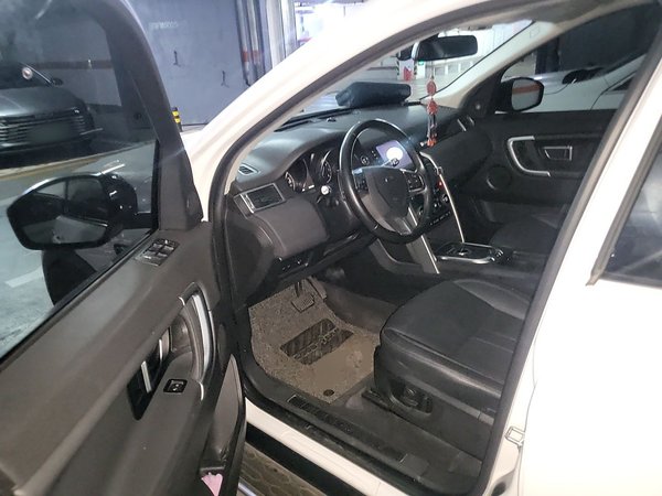 Land Rover Discovery Sport 2018, 43200 км, за 13778 USD - фото 17