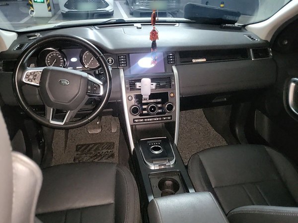 Land Rover Discovery Sport 2018, 43200 км, за 13778 USD - фото 10