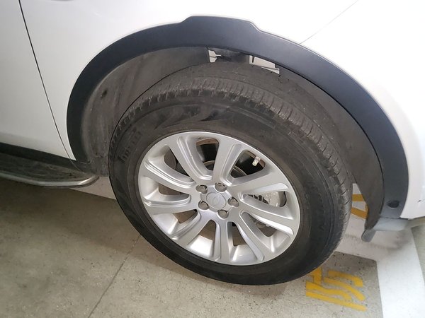 Land Rover Discovery Sport 2018, 43200 км, за 13778 USD - фото 8