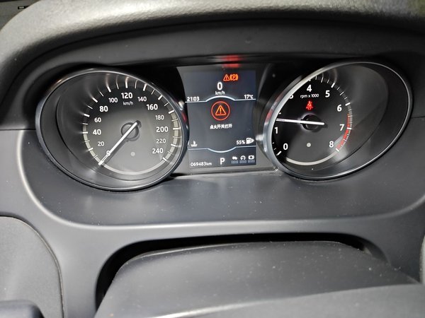 Land Rover Discovery Sport 2018, 69400 км, за 11253 USD - фото 13