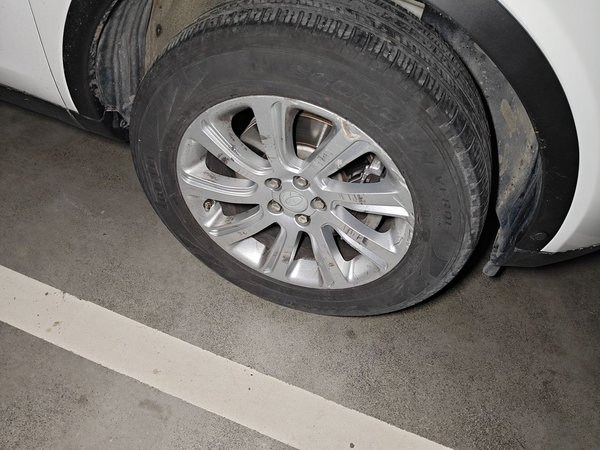 Land Rover Discovery Sport 2018, 69400 км, за 11253 USD