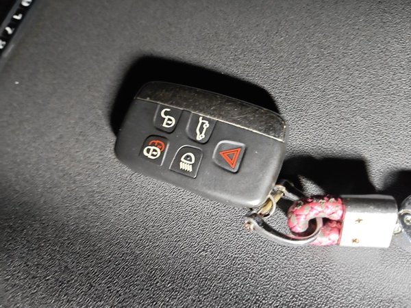 Land Rover Discovery Sport 2018, 69400 км, за 11253 USD - фото 11