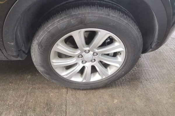 Land Rover Discovery Sport 2019, 25200 км, за 14223 USD - фото 8
