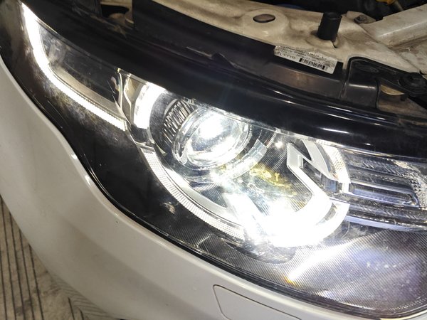 Land Rover Discovery Sport 2019, 118400 км, за 13332 USD - фото 8