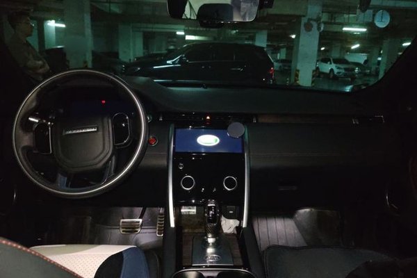 Land Rover Discovery Sport 2020, 42100 км, за 20396 USD - фото 9