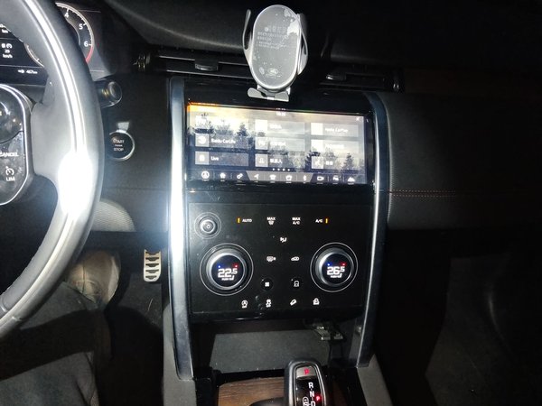 Land Rover Discovery Sport 2021, 39600 км, за 21217 USD - фото 14