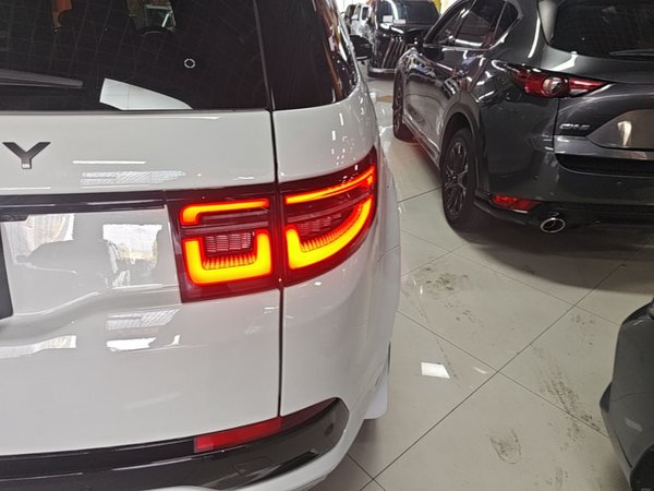 Land Rover Discovery Sport 2021, 54100 км, за 21135 USD - фото 7