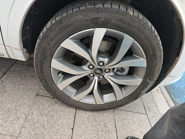 Land Rover Discovery Sport 2025, 5900 км, за 30386 USD - фото 8