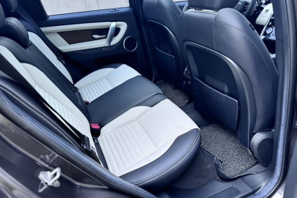 Land Rover Discovery Sport New Energy 2021, 61800 км, за 19279 USD - фото 22