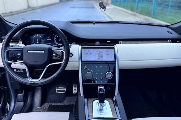 Land Rover Discovery Sport New Energy 2021, 61800 км, за 19279 USD - фото 25