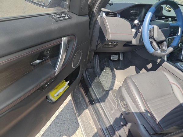 Land Rover Discovery Sport New Energy 2022, 73400 км, за 19054 USD - фото 17