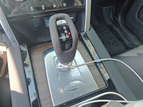 Land Rover Discovery Sport New Energy 2022, 73400 км, за 19054 USD - фото 15