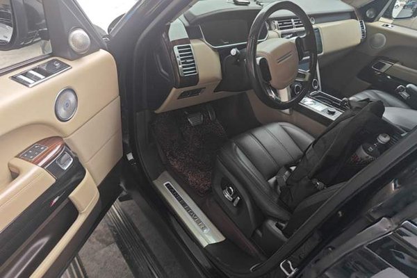 Land Rover Range Rover 2017, 144200 км, за 74447 USD - фото 18