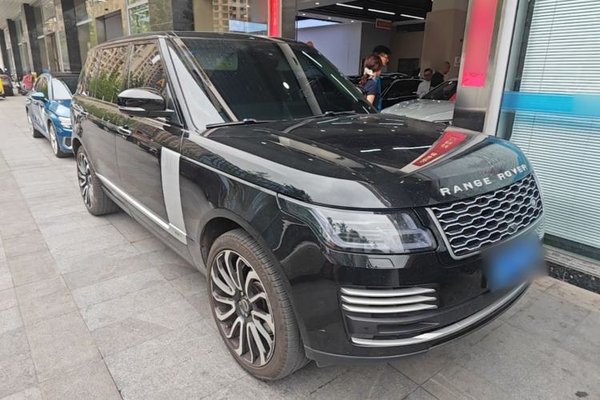 Land Rover Range Rover 2017, 144200 км, за 74447 USD