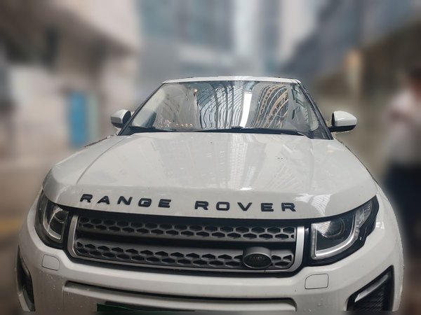 Land Rover Range Rover Evoque 2016, 97400 км, за 10321 USD