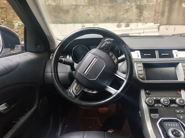 Land Rover Range Rover Evoque 2016, 97400 км, за 10321 USD - фото 11