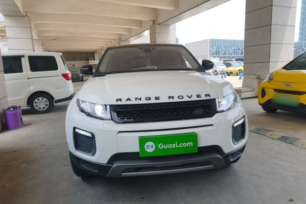 Land Rover Range Rover Evoque 2017, 73400 км, за 9919 USD