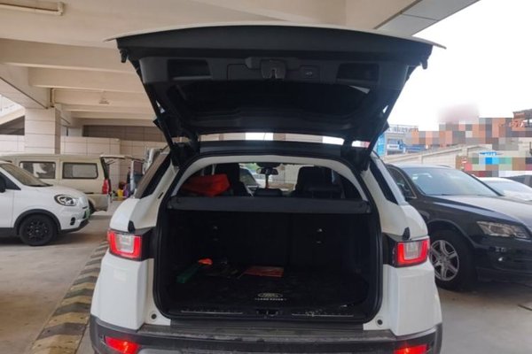 Land Rover Range Rover Evoque 2017, 73400 км, за 9919 USD - фото 27
