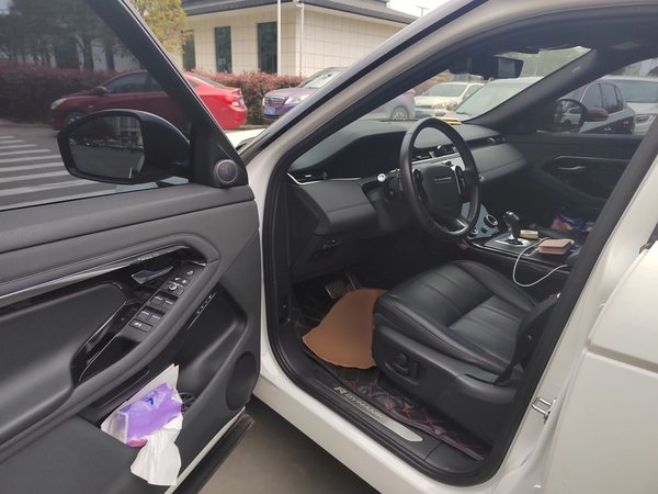 Land Rover Range Rover Evoque 2020, 33600 км, за 22380 USD - фото 20