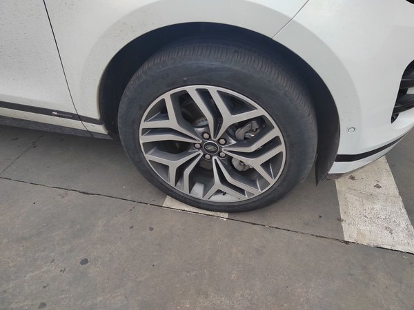 Land Rover Range Rover Evoque 2020, 33600 км, за 22380 USD - фото 7