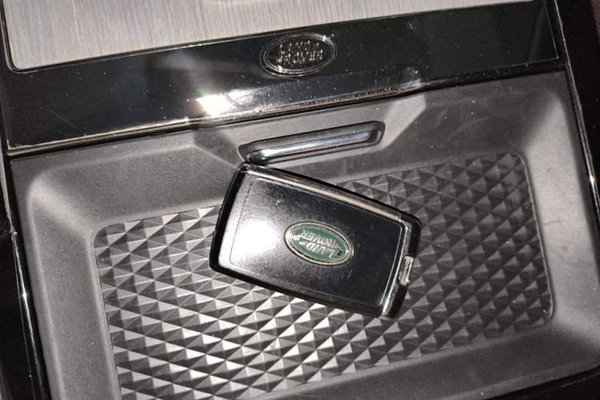 Land Rover Range Rover Evoque 2022, 38900 км, за 24634 USD - фото 9