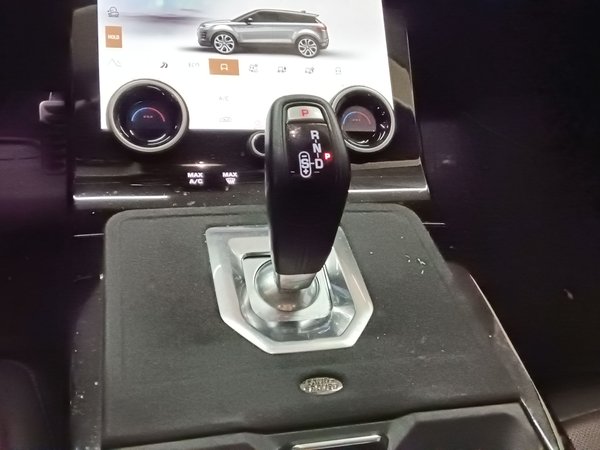 Land Rover Range Rover Evoque 2023, 31500 км, за 23104 USD - фото 12