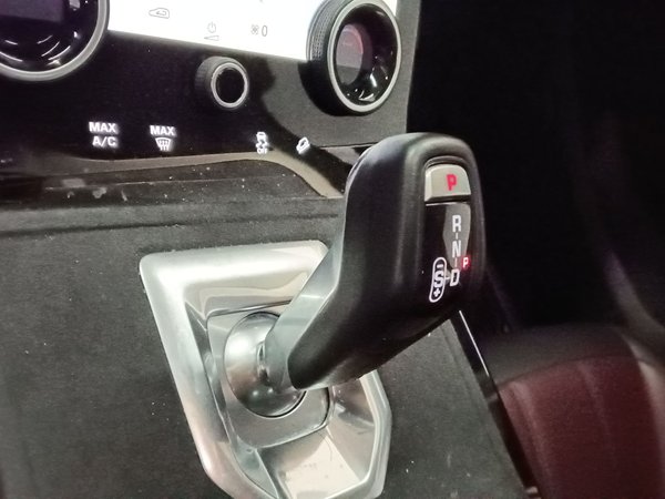 Land Rover Range Rover Evoque 2023, 31500 км, за 23104 USD - фото 13