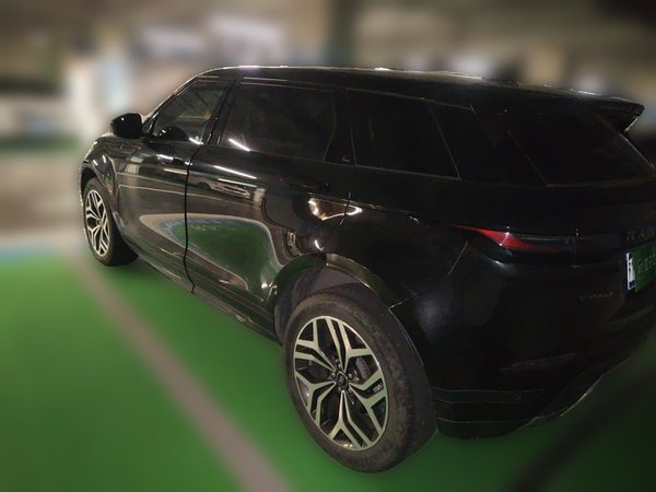 Land Rover Range Rover Evoque 2024, 22100 км, за 26816 USD