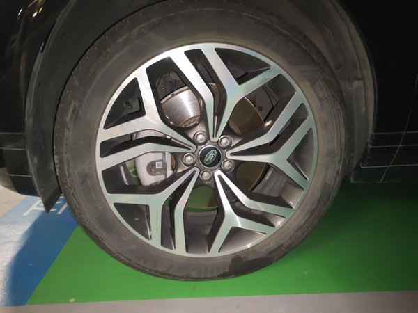 Land Rover Range Rover Evoque 2024, 22100 км, за 26816 USD - фото 8