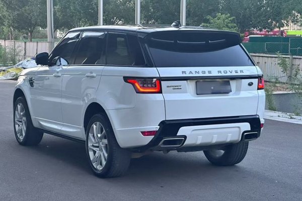 Land Rover Range Rover Sport 2018, 114200 км, за 51342 USD