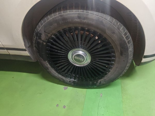 Land Rover Range Rover Velar 2017, 71400 км, за 30539 USD - фото 8