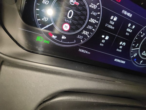 Land Rover Range Rover Velar 2018, 169000 км, за 24316 USD - фото 13