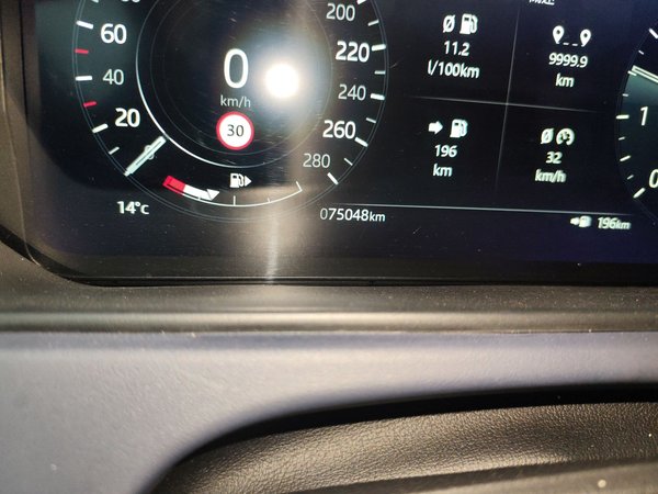 Land Rover Range Rover Velar 2021, 75000 км, за 31350 USD - фото 11