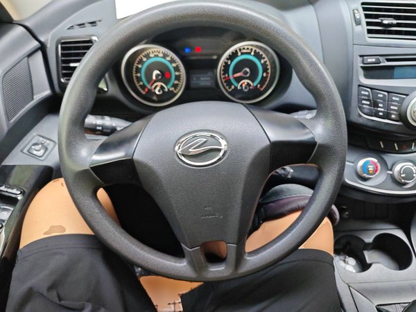 Land X5 2013 2.0T Manual Enjoyment Edition, 2013 года