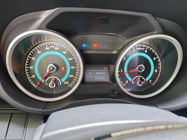 Land X5 2013 2.0T Manual Enjoyment Edition, 2013 года