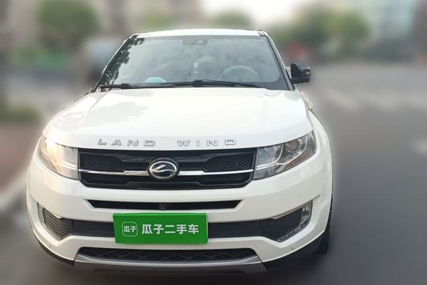Land X7 2015, 106800 км, за 2923 USD