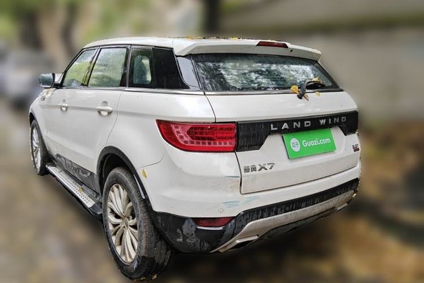 Land X7 2015, 61400 км, за 4582 USD