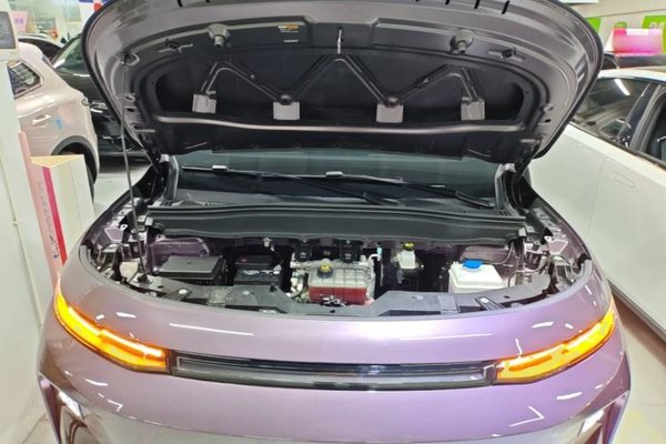 Leapmotor B10 2025, 18600 км, за 13988 USD - фото 24