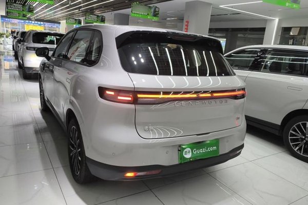Leapmotor B10 2025, 18700 км, за 15450 USD