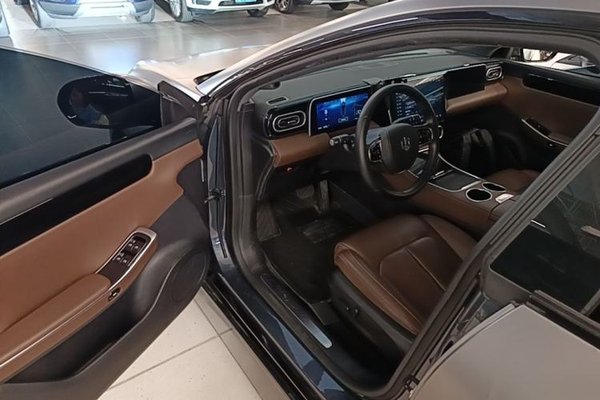 Leapmotor C01 2023, 51200 км, за 12917 USD - фото 18