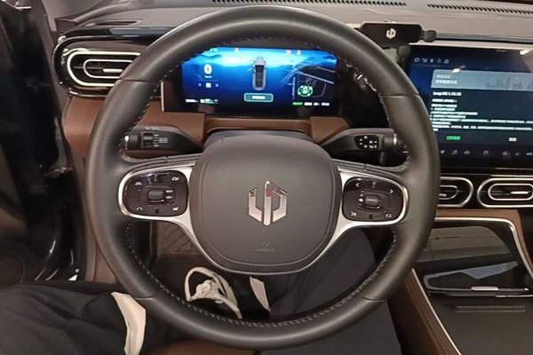 Leapmotor C01 2023, 51200 км, за 12917 USD - фото 13
