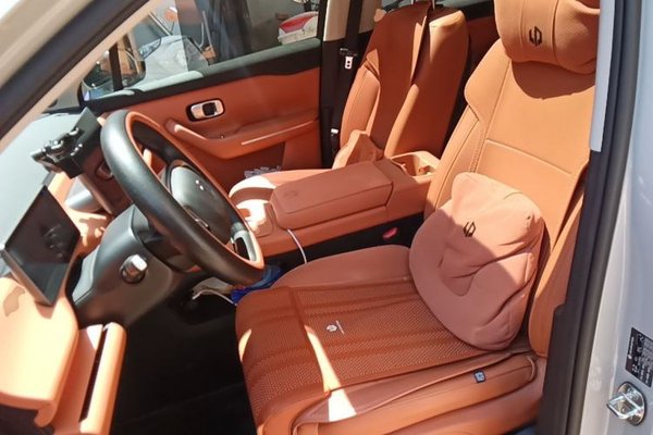 Leapmotor C10 2024, 45599 км, за 15366 USD