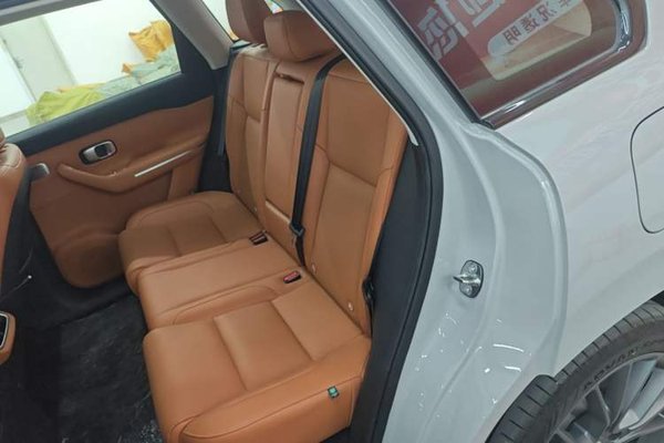 Leapmotor C10 2024, 1400 км, за 15852 USD - фото 23