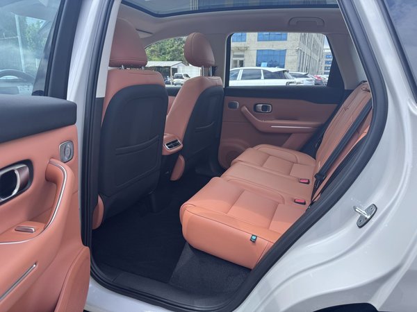 Leapmotor C10 2026, 13800 км, за 19240 USD - фото 29