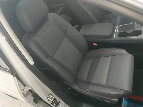 Leapmotor C10 2026, 14800 км, за 18034 USD - фото 23