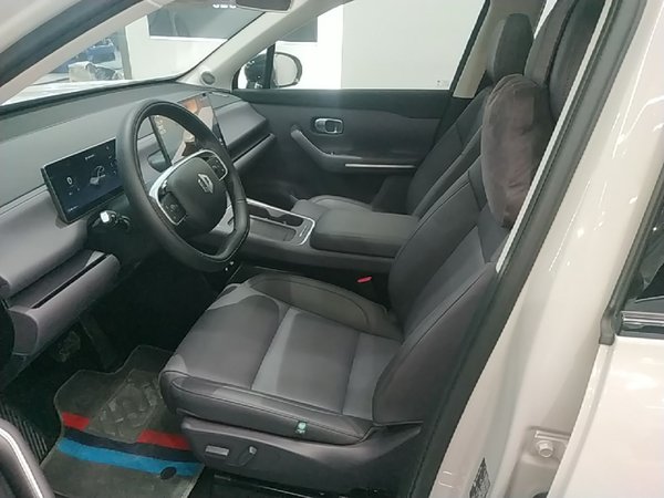 Leapmotor C10 2026, 14800 км, за 18034 USD - фото 18