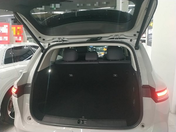 Leapmotor C10 2026, 14800 км, за 18034 USD - фото 22