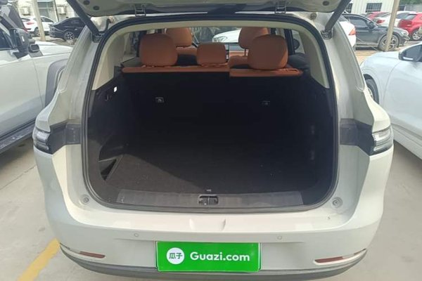 Leapmotor C10 2026, 18000 км, за 19127 USD - фото 22