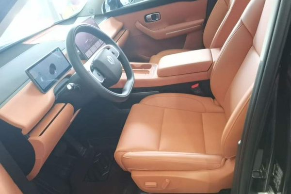 Leapmotor C10 2026, 1800 км, за 18647 USD - фото 15