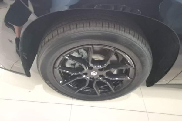 Leapmotor C10 2026, 1800 км, за 18647 USD - фото 8